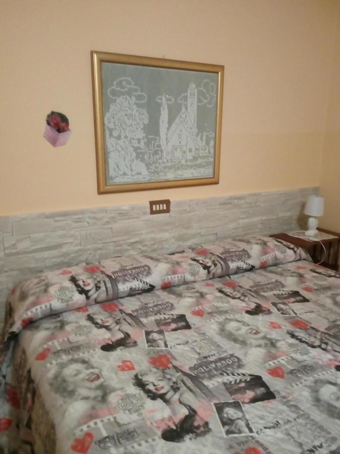 Bed and Breakfast Alfi Beb Le Torri Екстер'єр фото